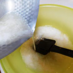 ③に少量のすりおろした長芋を加えて、よくなじませる。