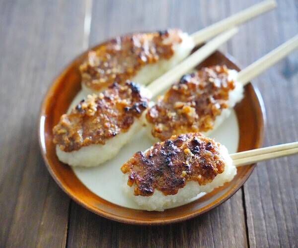くるみたっぷり！マルチグリルで五平餅
