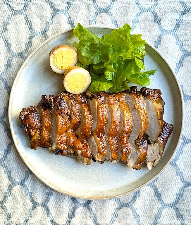 脂も臭みもすっきり落とす！鶏もも肉のはちみつ紅茶煮