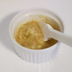 ねぎと味噌、みりんをよく混ぜる。