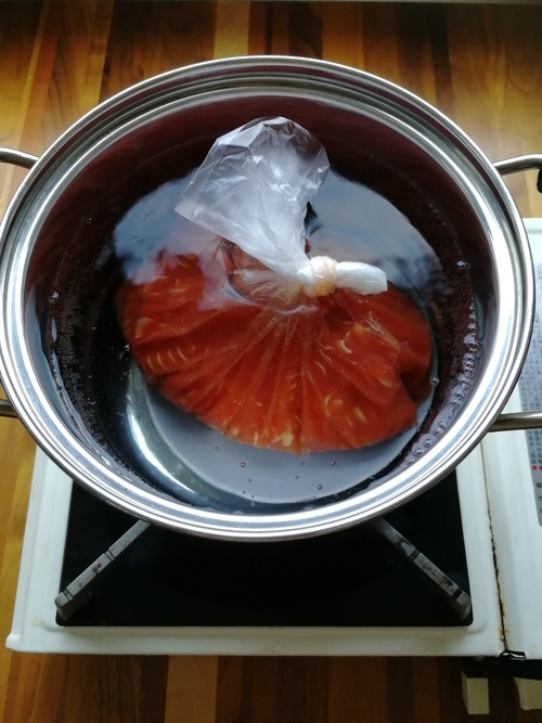 鍋に入れて10分加熱する。