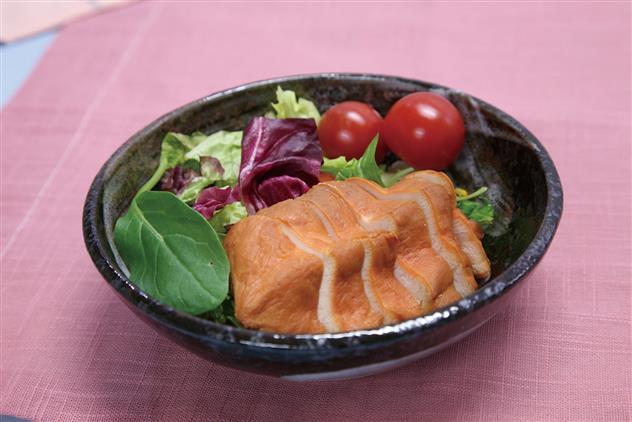 サラダチキン（燻製）