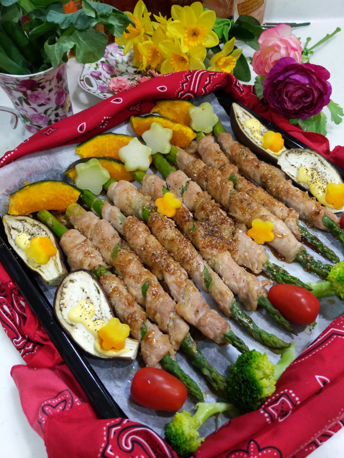 肉巻アスパラガスに片栗粉をまぶす!