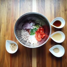 食べる直前にピーナッツをかける。
