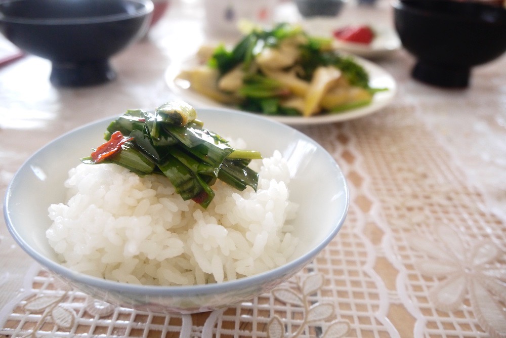 ニラの醤油ダレ漬け