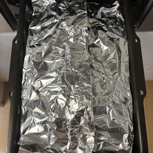 アルミはくの口を閉じ、【上火：強/下火：強】で10分程焼く。