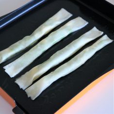 マルチグリルの『焼く』モードの中火で８～９分焼き、綺麗な焼き色がついたら出来上がり。