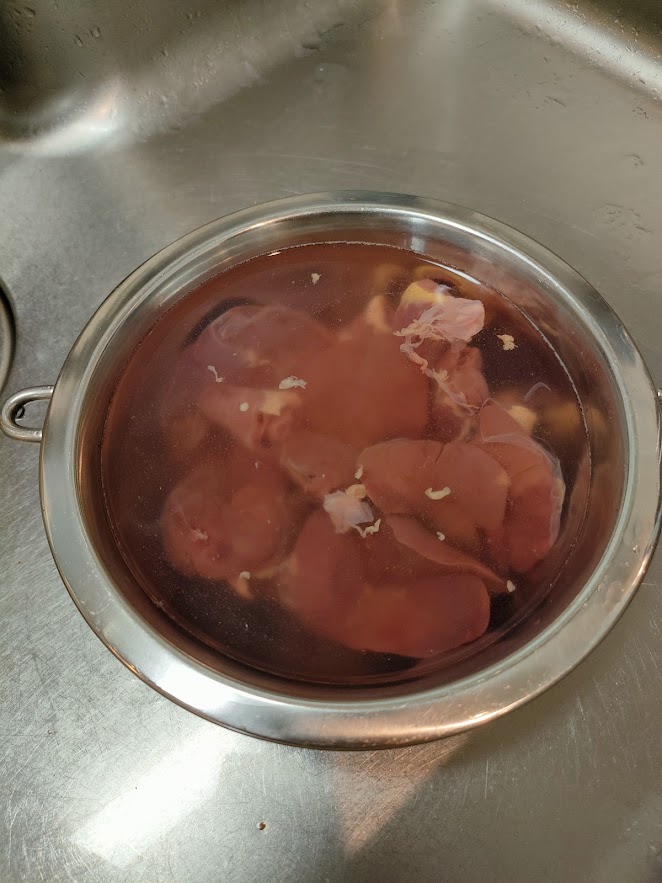 レバーは冷水でゆするように洗う。