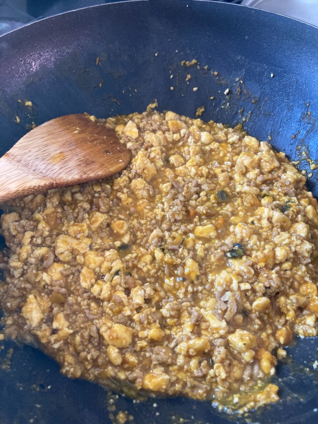 汁はほどよく残ったほうが麺と絡みます。