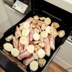 ①に調味料をすべて入れもみこみ、15～30分漬け込む。