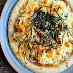 刻み海苔をのせる。
お好みで七味唐辛子をかけていただく。
（焼き上がりで水分がたくさん出た場合は、早めに流して捨ててください。）