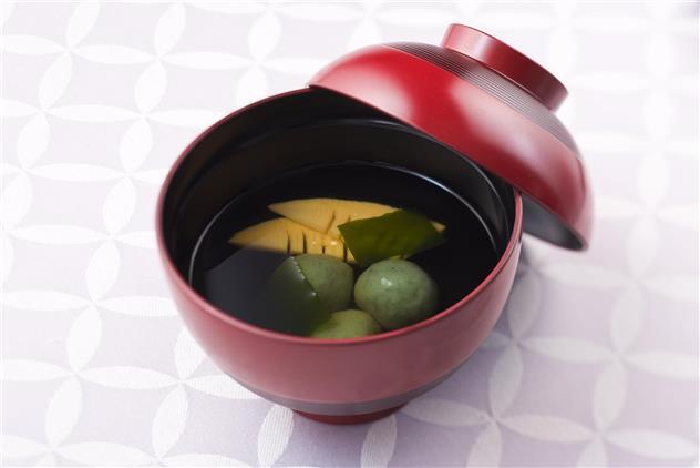 よもぎ団子のお吸い物
