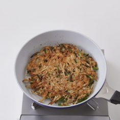 美味しそうな焼き色がついてきたら、裏返し、