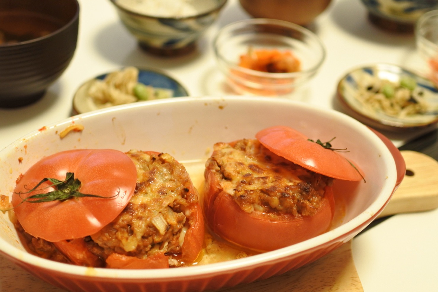 トマトの肉詰め