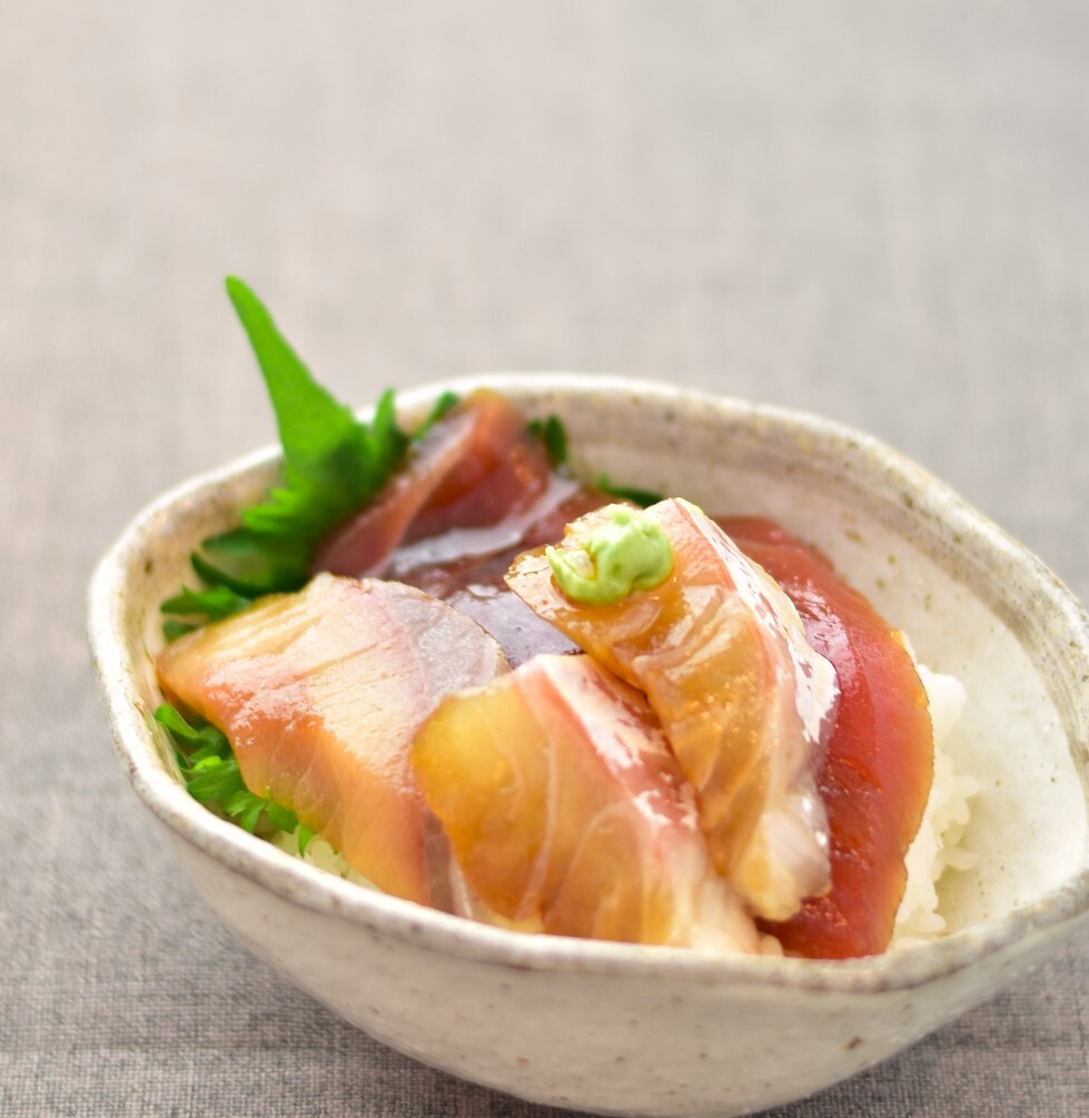 あまったお刺身で漬け丼